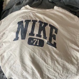 cropped nike tee